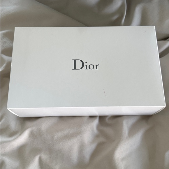 Dior Black Cosmetic Bag with Pink Logo - Picture 4 of 4